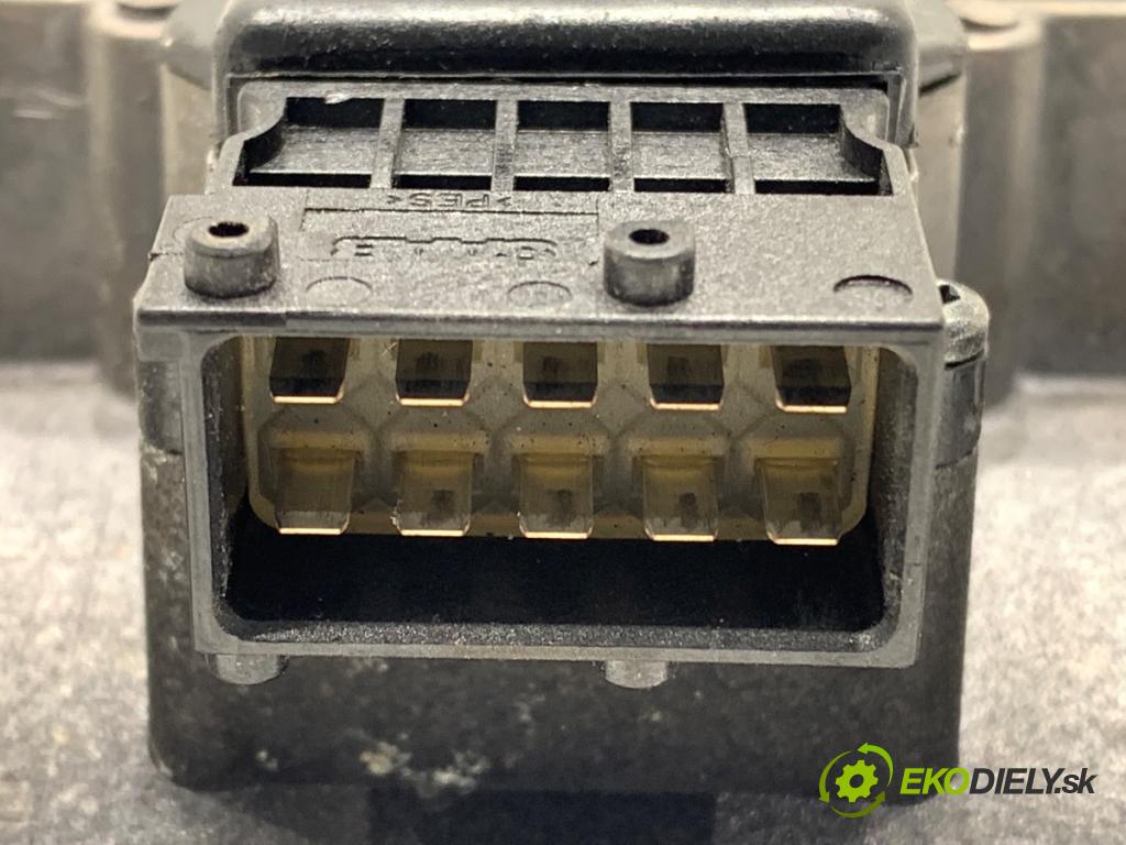 SAAB 45174 Kombi 2009 154 kW 2.3 t BioPower 2290 Cievka zapaľovacia 55559955 (Zapaľovacia cievka)