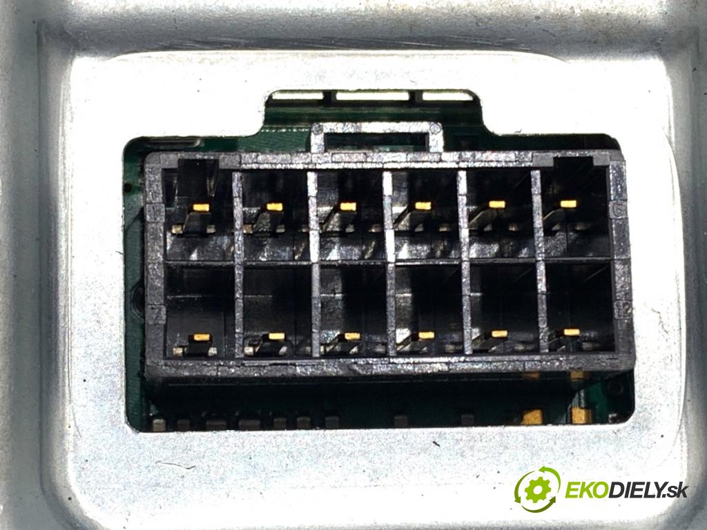 SAAB 45174 Kombi 2009 154 kW 2.3 t BioPower 2290 měnič XENON 73160057L (Měniče)