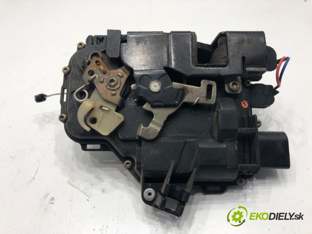 SEAT LEON I liftback 2001 77 kW 1.6 16 V 1598 zámok Dvere pravy predný 3B1837016C