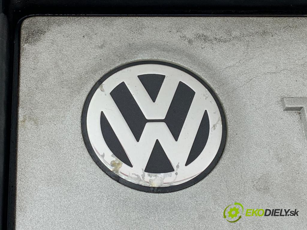 VW PASSAT B6 sedan 2005 77 kW 1.9 TDI 1896 kryt motora 03G103925BL (Kryty motora)