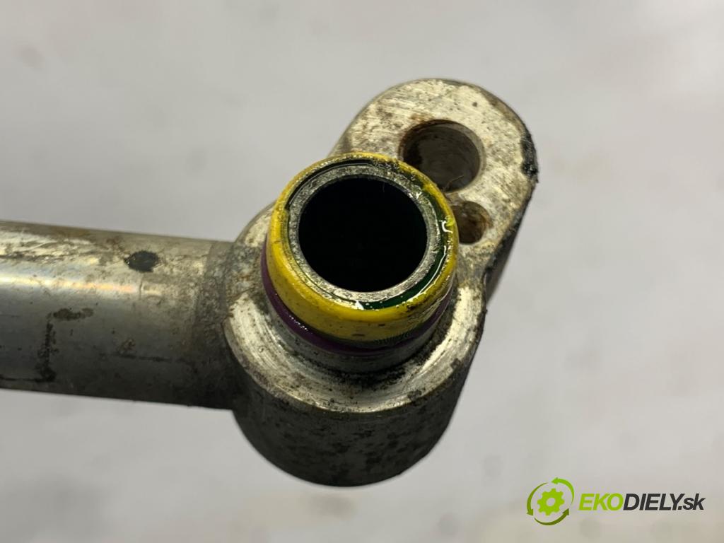 VW PASSAT B6 sedan 2005 77 kW 1.9 TDI 1896 rúrka klimatizácie  (Rúrka klimatizácie)