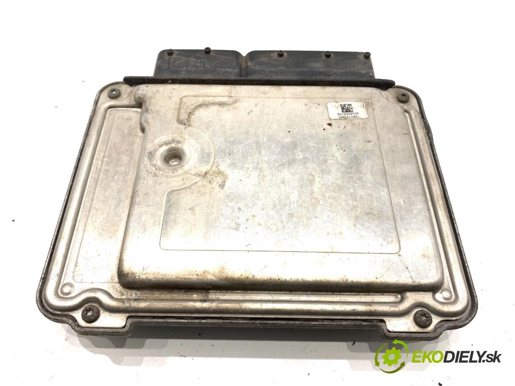 OPEL SIGNUM liftback 2006 110 kW 1.9 CDTI (F48) 1910 riadiaca jednotka Motor 55205632 (Riadiaca jednotka)