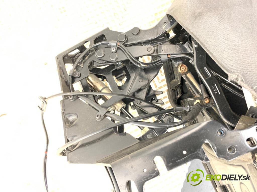 BMW E64 kabriolet 2005 190 kW 630 i 2996 střecha SKLÁDACÍ: 7123312