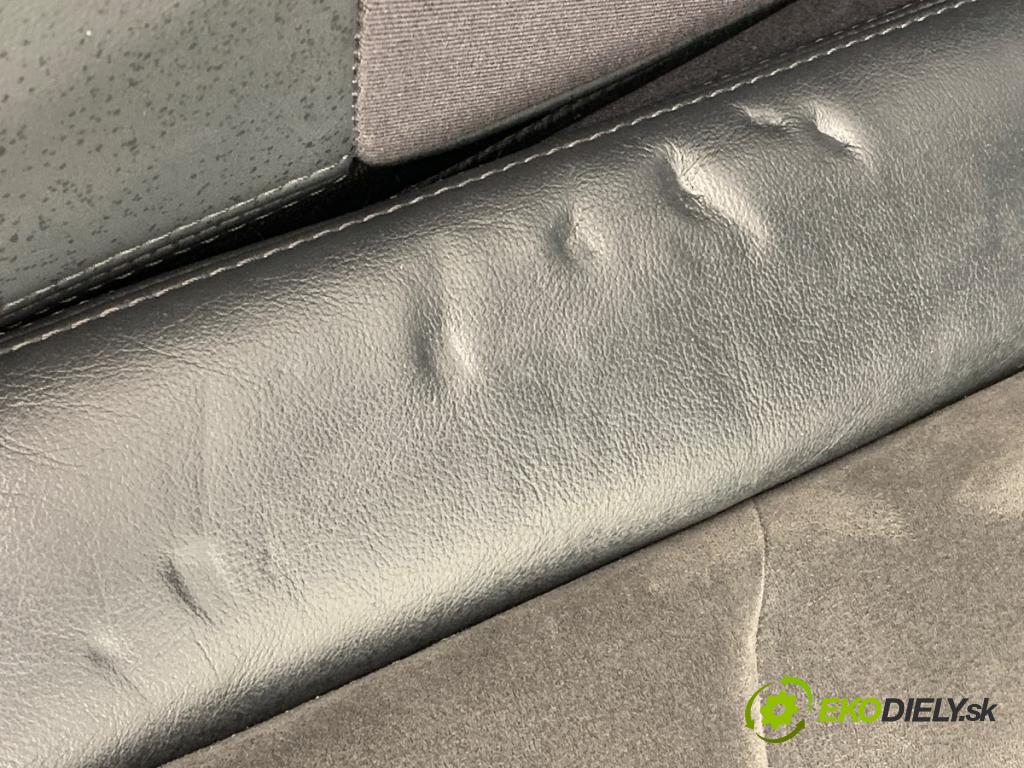 AUDI Q7 4M SUV 2015 200 kW 3.0 TDI quattro 2967 Sedadlá, sedačky Sedadlo bočné