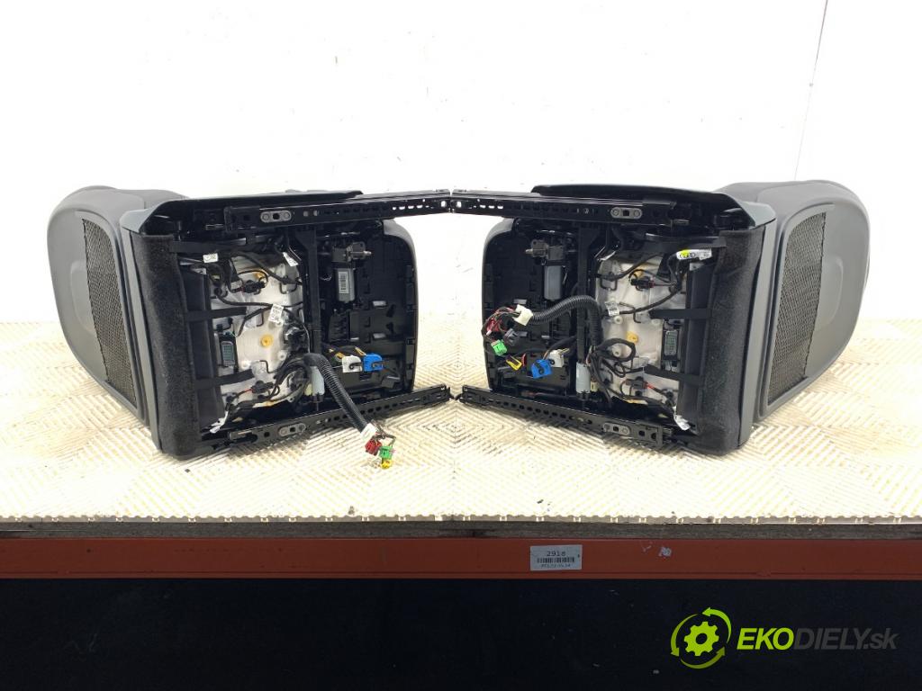 AUDI Q7 4M SUV 2015 200 kW 3.0 TDI quattro 2967 Sedadlá, sedačky Sedadlo bočné