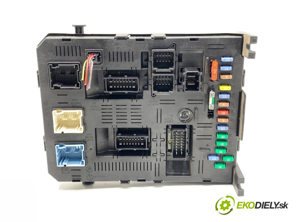 CITROEN C4 I liftback 2005 66 kW 1.6 HDi 1560 modul BSI 281148373A (Pojistkové skříňky)