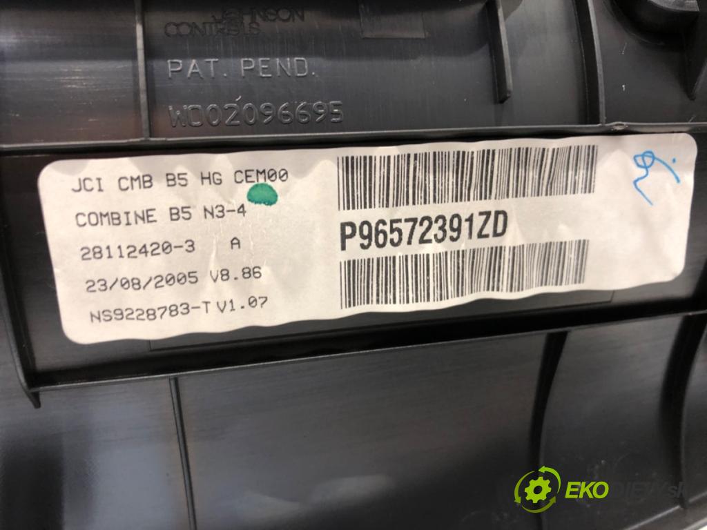 CITROEN C4 I liftback 2005 66 kW 1.6 HDi 1560 Prístrojovka P96572391ZD (Prístrojová doska)