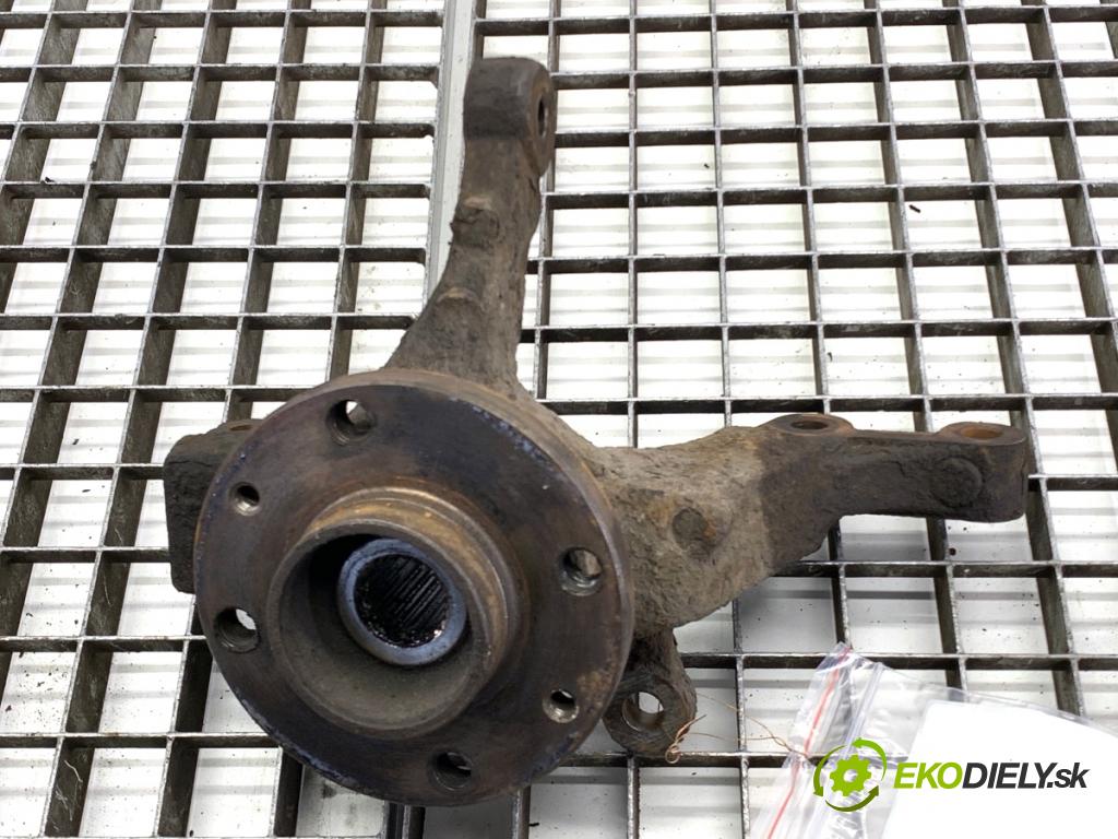 NISSAN MICRA K12 liftback 2003 65 kW 1.4 16V 1386 náboj pravy predný 
