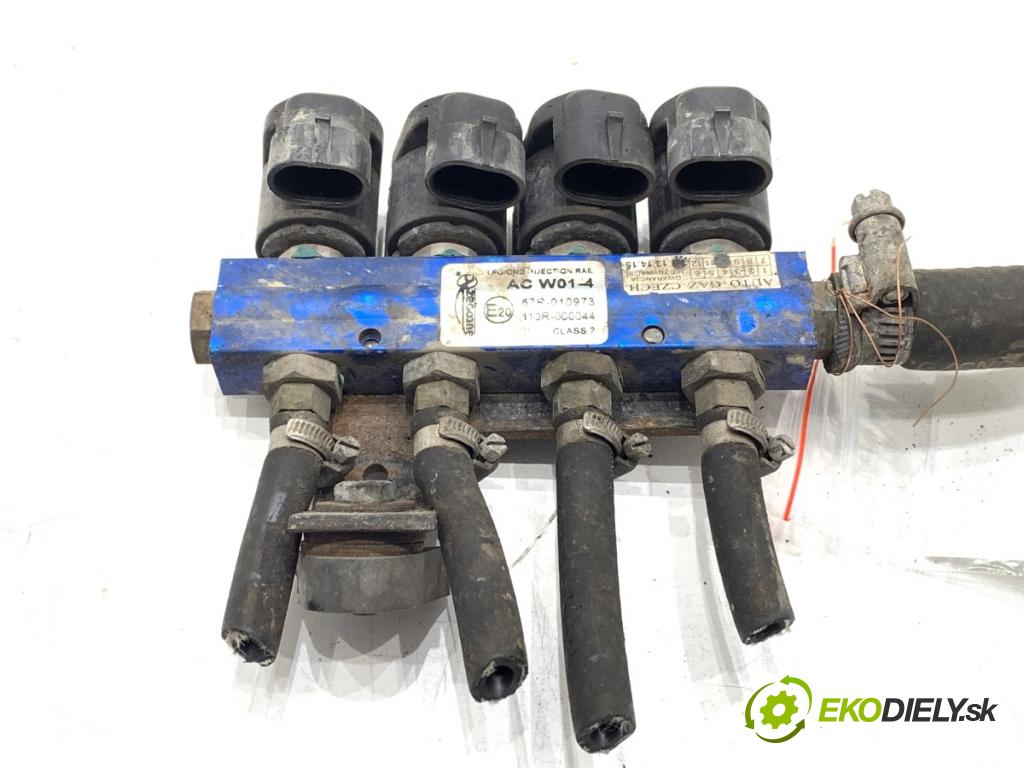 NISSAN MICRA K12 liftback 2003 65 kW 1.4 16V 1386 vstrekovač LPG AC W01-4