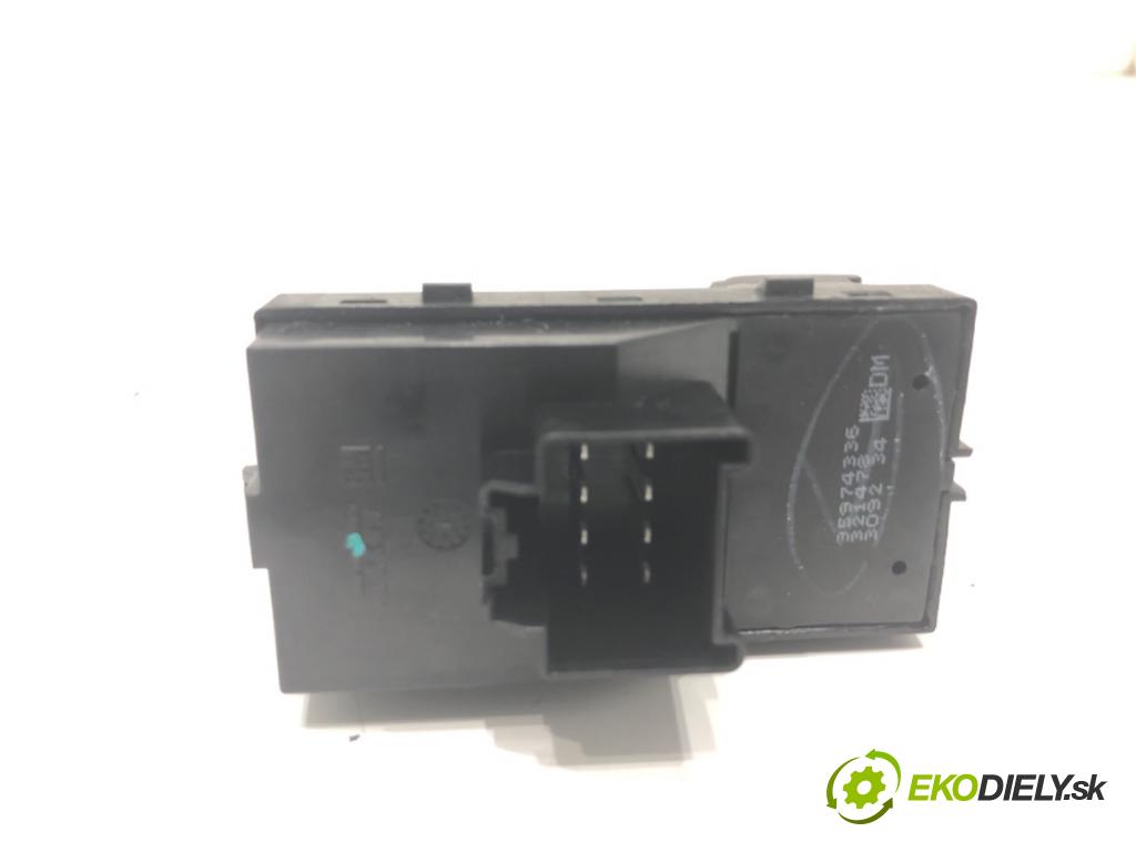 CHEVROLET ORLANDO nadwozie wielkoprzestrzenne (MPV) 2013 104 kW 1.8 1796 Prepínač okien 95974336 (Prepínacie páčky pod volantom)