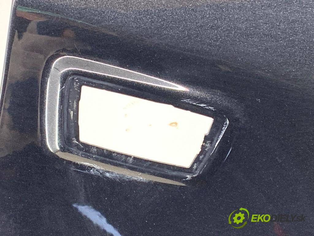 CHEVROLET ORLANDO nadwozie wielkoprzestrzenne (MPV) 2013 104 kW 1.8 1796 blatník pravý přední část