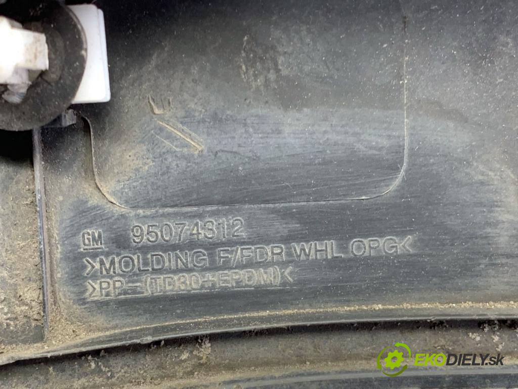 CHEVROLET ORLANDO nadwozie wielkoprzestrzenne (MPV) 2013 104 kW 1.8 1796 lišta blatníka přední část pravá