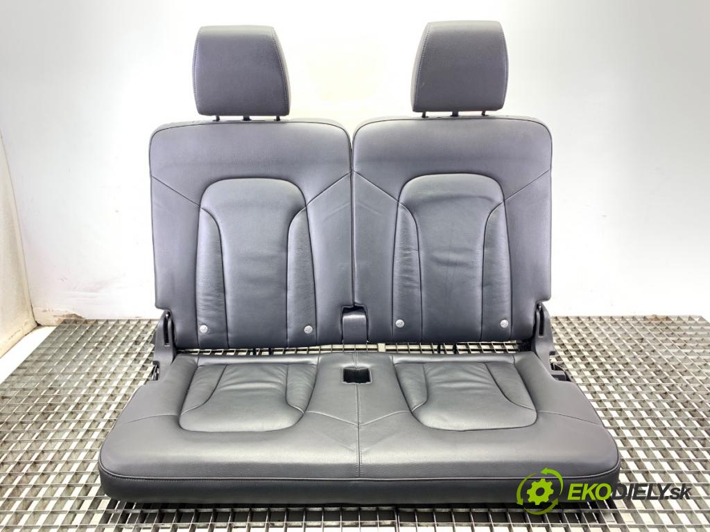AUDI Q7 4L SUV 2015 200 kW 3.0 TFSI quattro 2995 Sedadlo tretí rad 