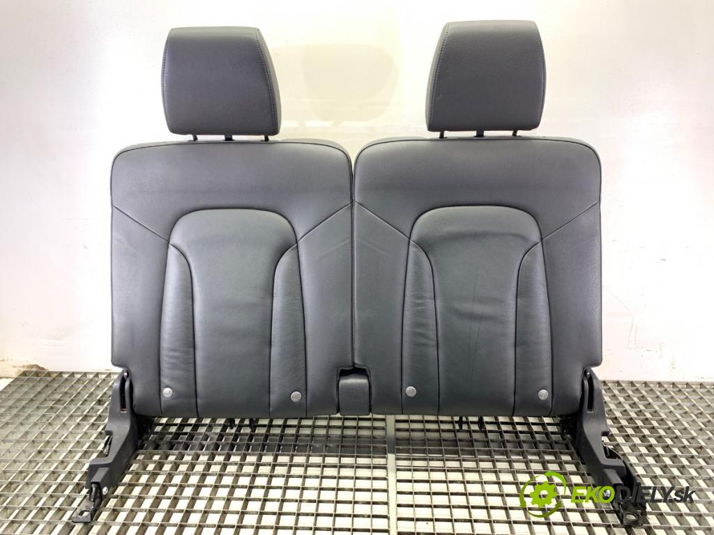 AUDI Q7 4L SUV 2015 200 kW 3.0 TFSI quattro 2995 Sedadlo tretí rad