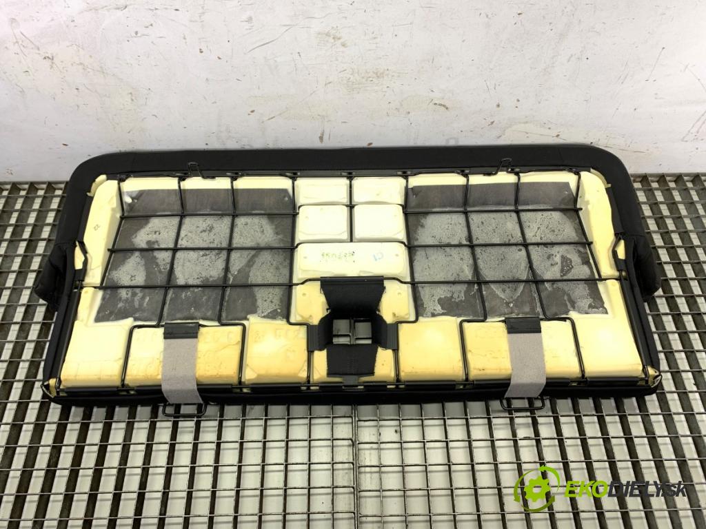 AUDI Q7 4L SUV 2015 200 kW 3.0 TFSI quattro 2995 Sedadlo tretí rad