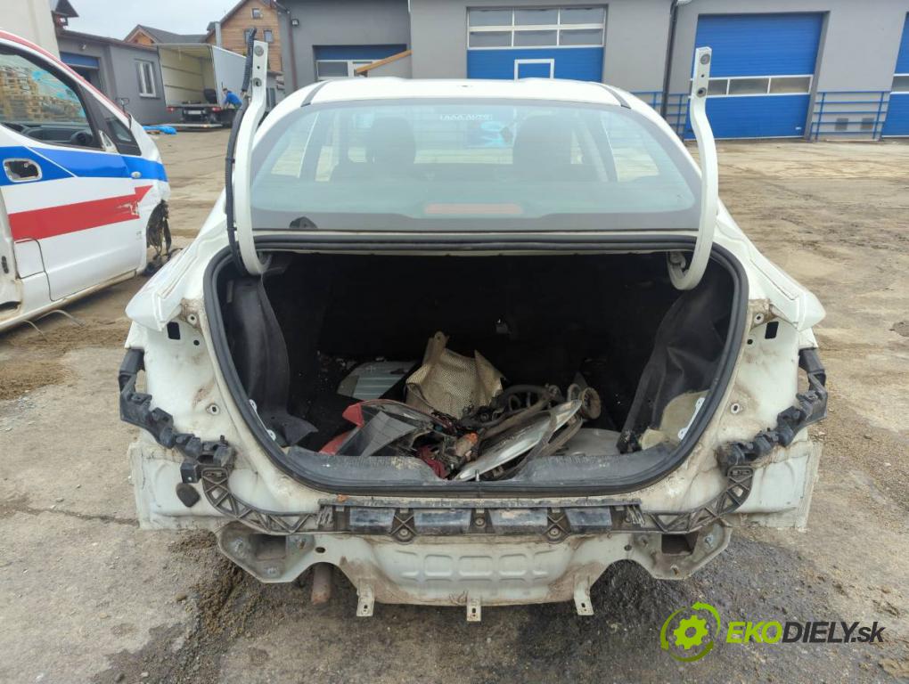 FIAT TIPO sedan 2018 70 kW 1.4 (356SXA1B) 1368 KAROSERIA ČTVRŤÁK blatník zadní část levý pravý práh střecha PODŁUŻNICA levý pravý