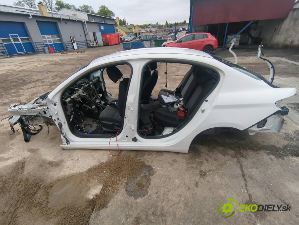 FIAT TIPO sedan 2018 70 kW 1.4 (356SXA1B) 1368 KAROSERIA ČTVRŤÁK blatník zadní část levý pravý práh střecha PODŁUŻNICA levý pravý