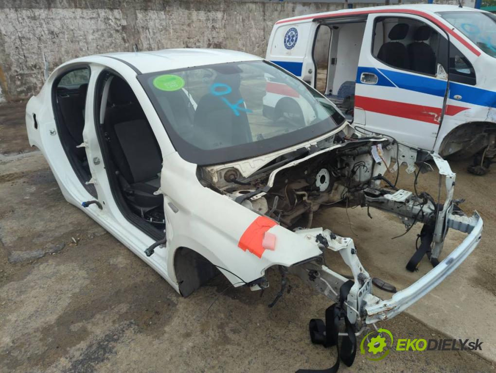FIAT TIPO sedan 2018 70 kW 1.4 (356SXA1B) 1368 KAROSERIA ČTVRŤÁK blatník zadní část levý pravý práh střecha PODŁUŻNICA levý pravý