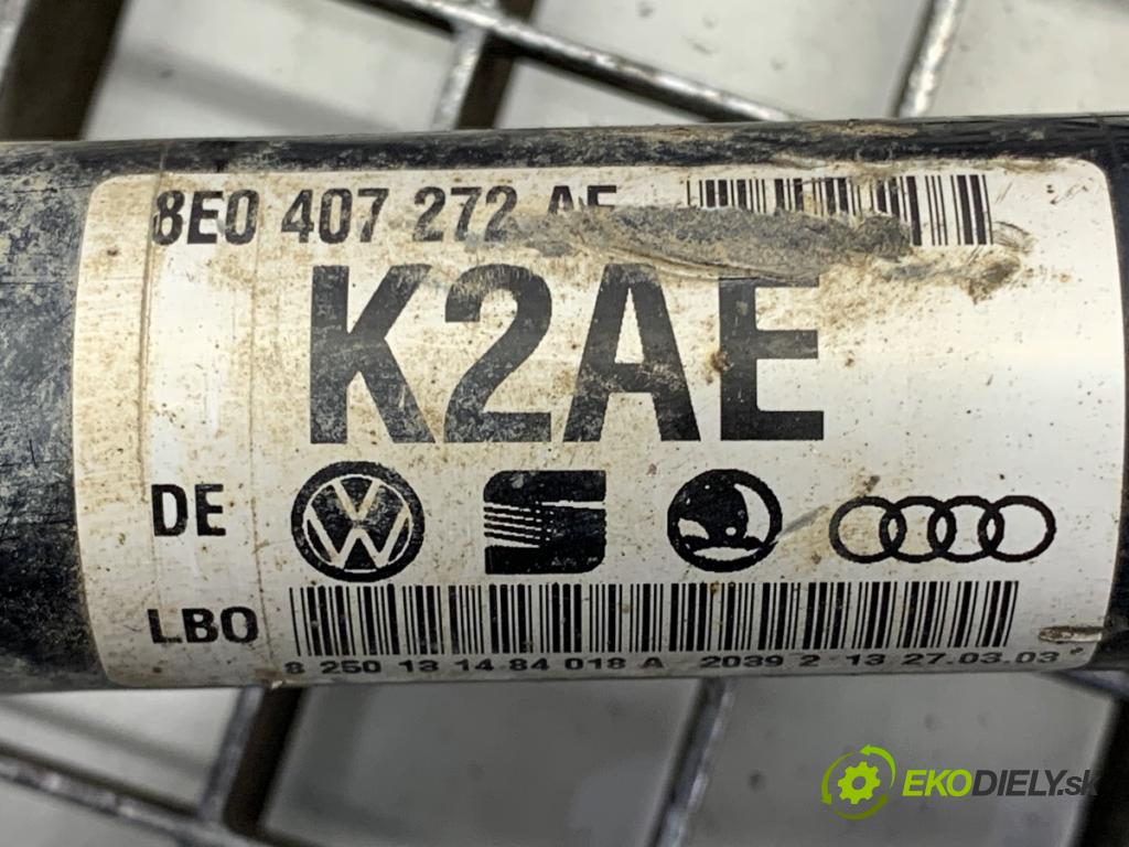AUDI A4 B6 Kombi 2003 75 kW 1.6 1595 Poloos pravy predný 8E0407272AE