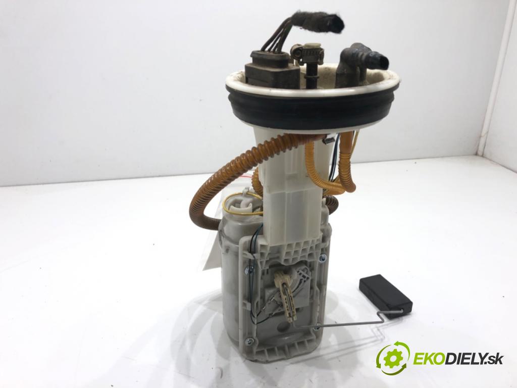 AUDI A4 B6 Kombi 2003 75 kW 1.6 1595 pumpa paliva 