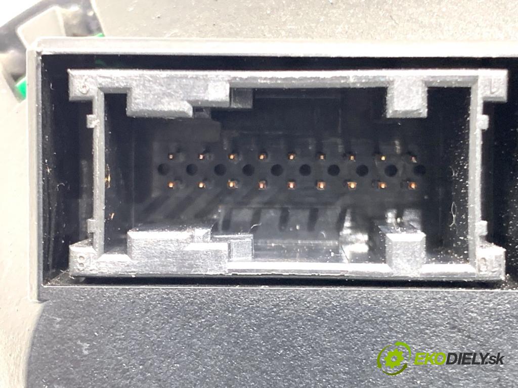 BMW E64 kabriolet 2005 190 kW 630 i 2996 Prístrojovka 6958614 (Prístrojová doska)