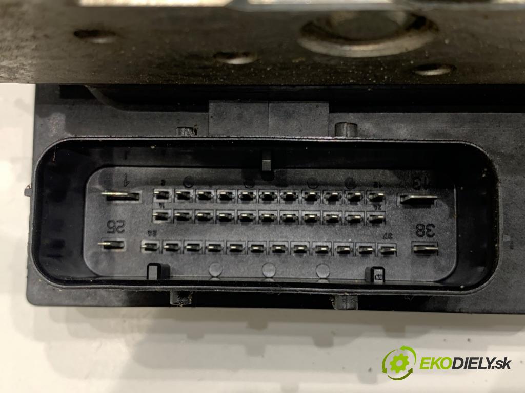 BMW E64 kabriolet 2005 190 kW 630 i 2996 Pumpa ABS 6769703 (Pumpa ABS)