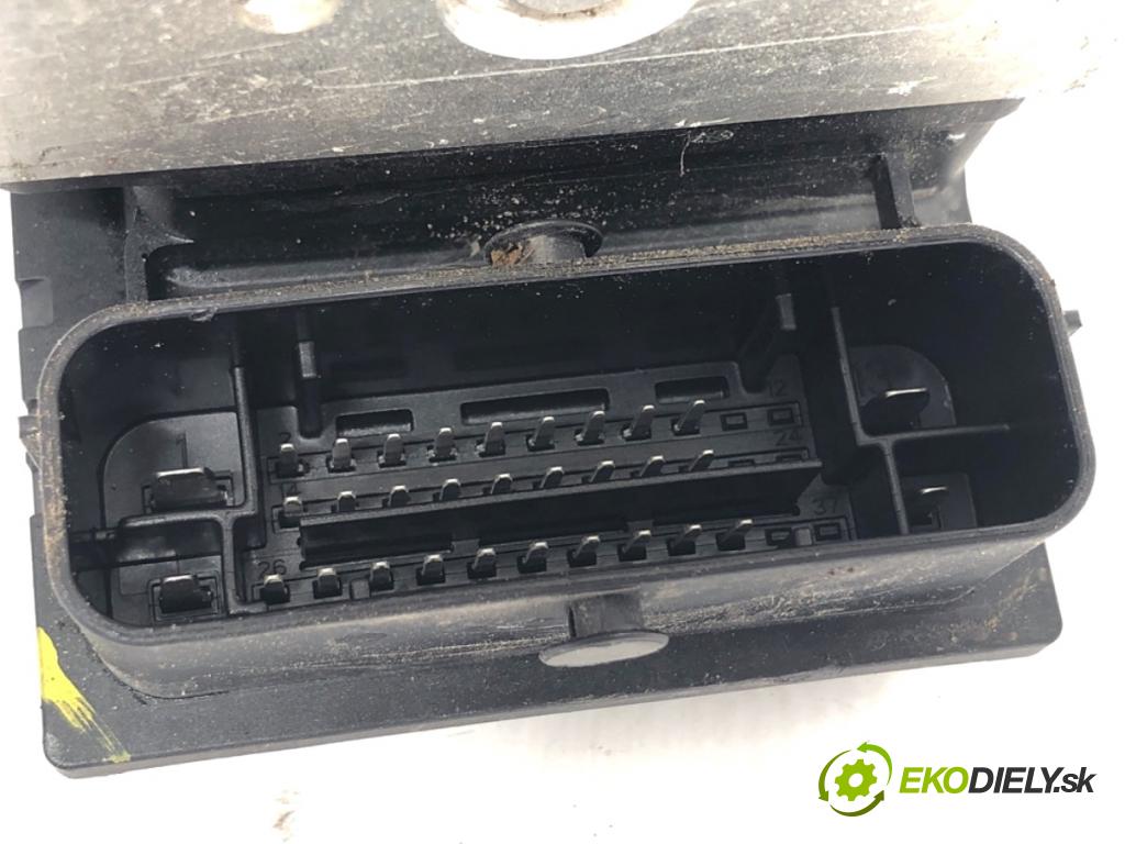 DACIA DUSTER SUV 2013 66 kW 1.5 dCi (HSAJ) 1461 Pumpa ABS 8200846463 (Pumpa ABS)