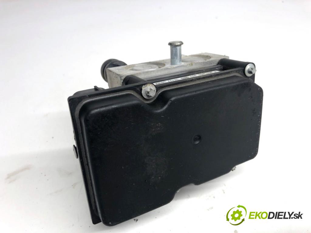 DACIA DUSTER SUV 2013 66 kW 1.5 dCi (HSAJ) 1461 Pumpa ABS 8200846463 (Pumpa ABS)