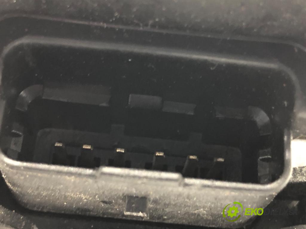 CITROEN C4 PICASSO I nadwozie wielkoprzestrzenne (MPV) 2008 80 kW 1.6 HDi 1560 zámok dveře pravý přední část 24094158