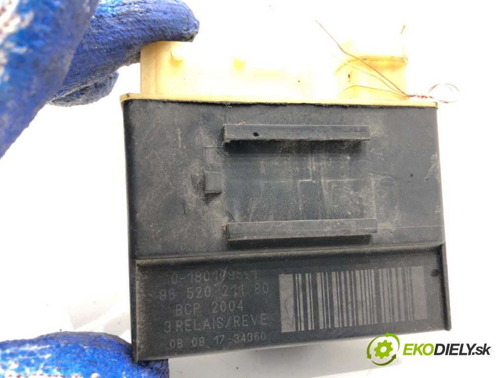 CITROEN C4 PICASSO I nadwozie wielkoprzestrzenne (MPV) 2008 80 kW 1.6 HDi 1560 relé sviečok žhavenia 9652021180 (Relé)