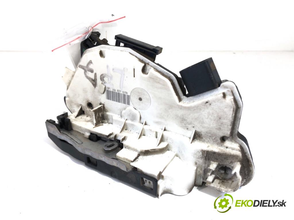 SKODA CITIGO liftback 2013 44 kW 1.0 999 zámok dveře levý přední část 1S1837015B