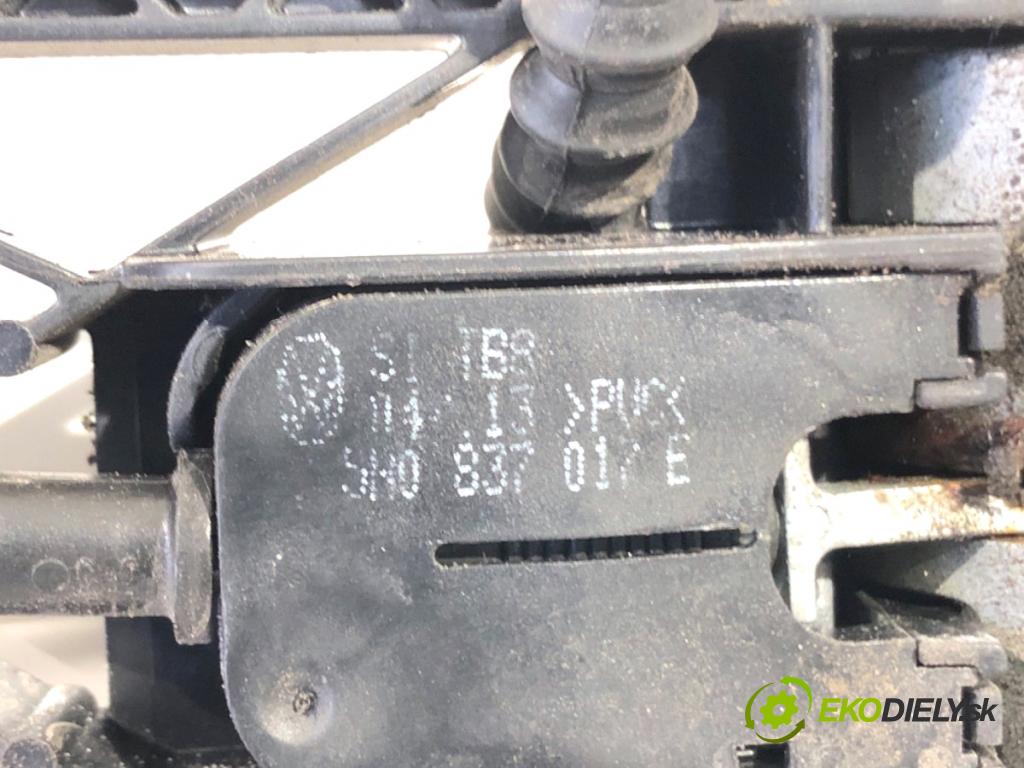 SKODA CITIGO liftback 2013 44 kW 1.0 999 Kľučka vonkajšia ľavy predný