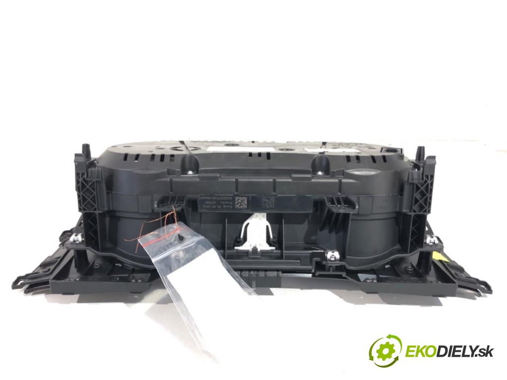 VW GOLF VII liftback 2016 81 kW 1.6 TDI 1598 Prístrojovka 5G1920741B (Prístrojová doska)