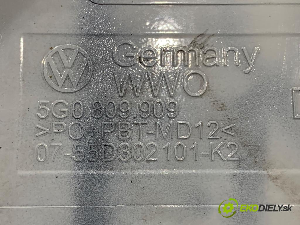 VW GOLF VII liftback 2016 81 kW 1.6 TDI 1598 Dvierka nádrže paliva 5G0809909 (Kľučka dverí ostatné)