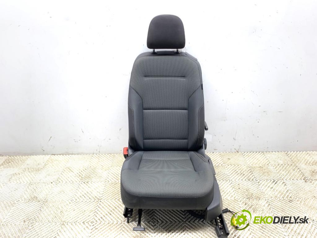 VW GOLF VII liftback 2016 81 kW 1.6 TDI 1598 Sedadlo ľavy predný 