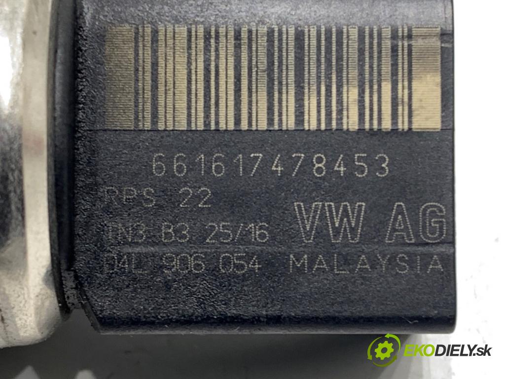 VW GOLF VII liftback 2016 81 kW 1.6 TDI 1598 Snímač tlaku paliva 04L906054 (Snímač)