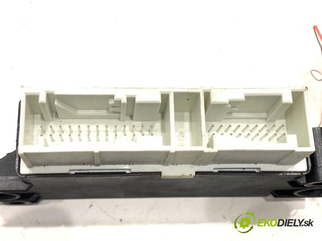 VW GOLF VII liftback 2016 81 kW 1.6 TDI 1598 modul PDC 5Q0919294K (Ostatní)