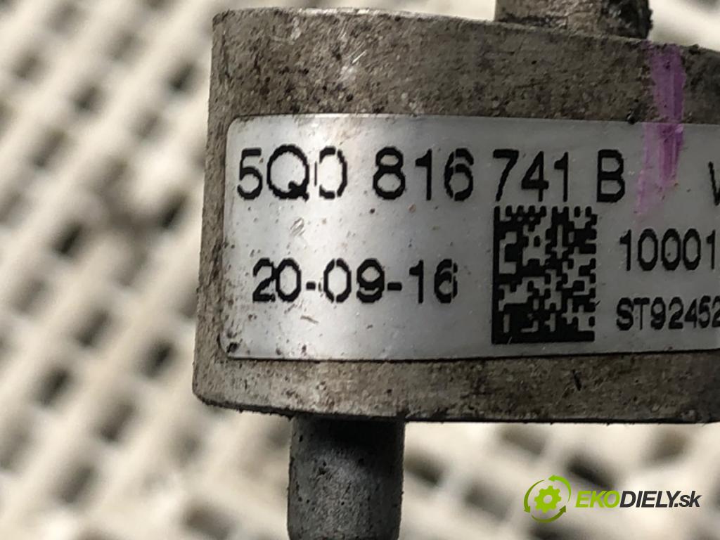 VW GOLF VII liftback 2016 81 kW 1.6 TDI 1598 rúrka klimatizácie 5Q0816741B (Rúrka klimatizácie)