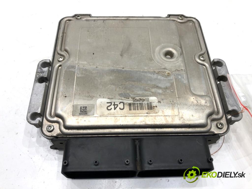 HYUNDAI i40 Kombi 2017 104 kW 1.7 CRDi 1685 riadiaca jednotka Motor 0281032997 (Riadiaca jednotka)