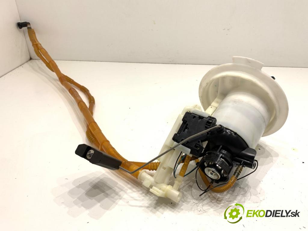 MERCEDES-BENZ W204 sedan 2007 170 kW C 280 (204.054) 2996 pumpa paliva 2044700494