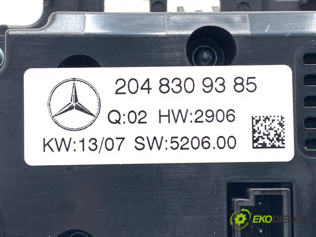 MERCEDES-BENZ W204 sedan 2007 170 kW C 280 (204.054) 2996 Panel ovládania kúrenia 2048309385 (Prepínacie páčky pod volantom)