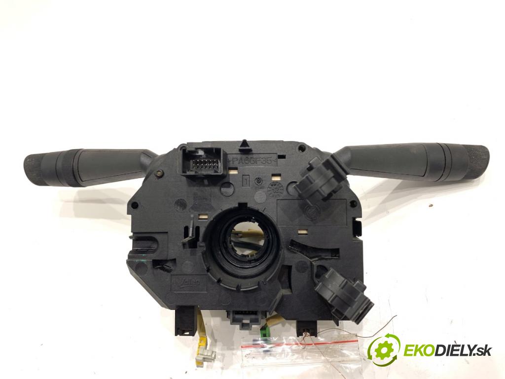FIAT PUNTO EVO liftback 2012 51 kW 1.2 1242 Prepínač kombinovaný 7355213130 (Prepínacie páčky pod volantom)