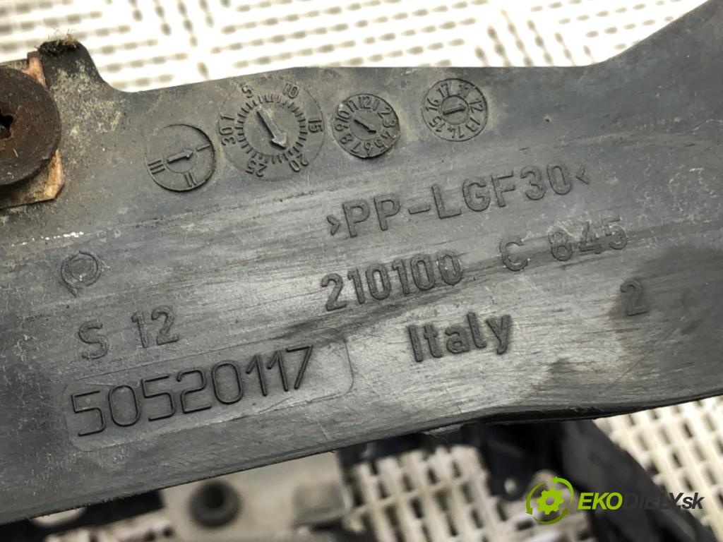 FIAT PUNTO EVO liftback 2012 51 kW 1.2 1242 držák přední část  (Výztuhy přední)