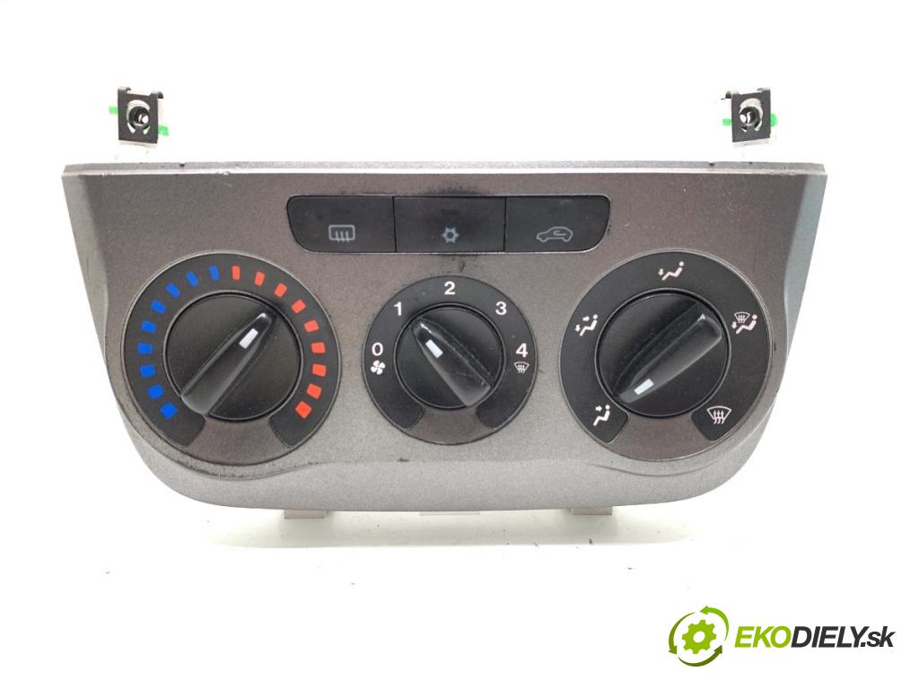 FIAT PUNTO EVO liftback 2012 51 kW 1.2 1242 Panel ovládania kúrenia  (Prepínacie páčky pod volantom)