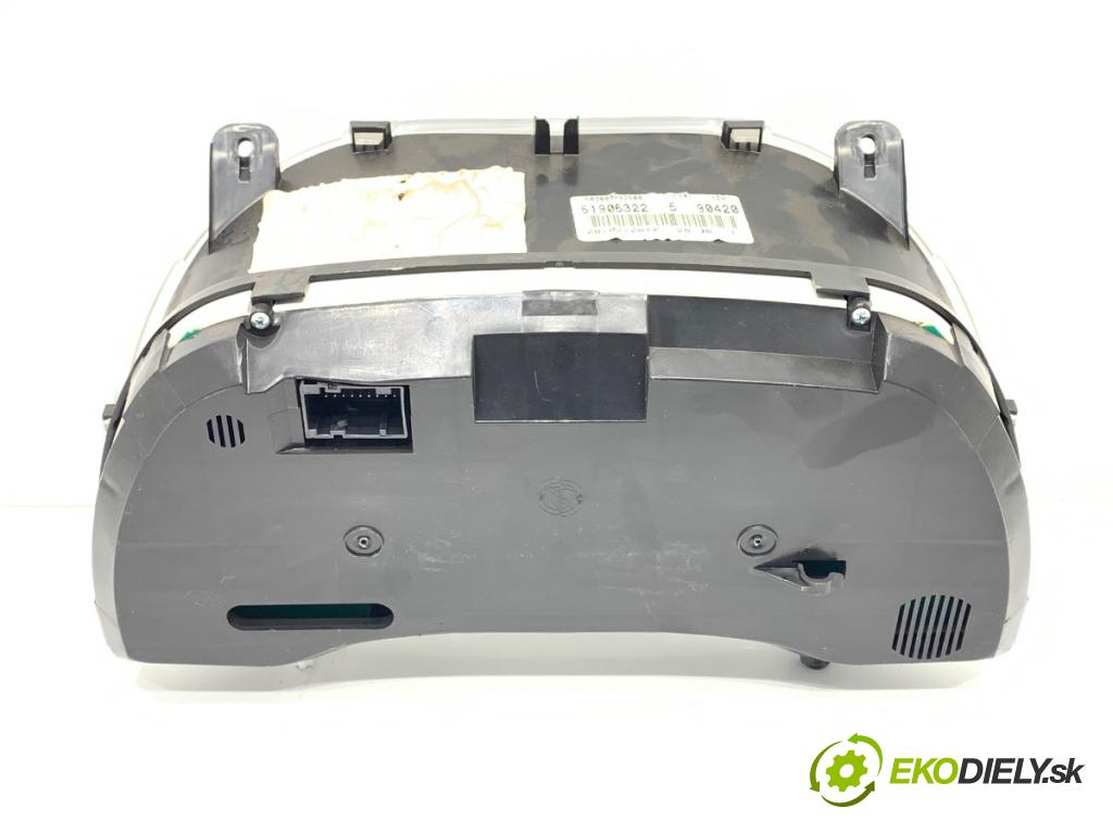 FIAT PUNTO EVO liftback 2012 51 kW 1.2 1242 prístrojovka 51906322 (Přístrojové desky, displeje)