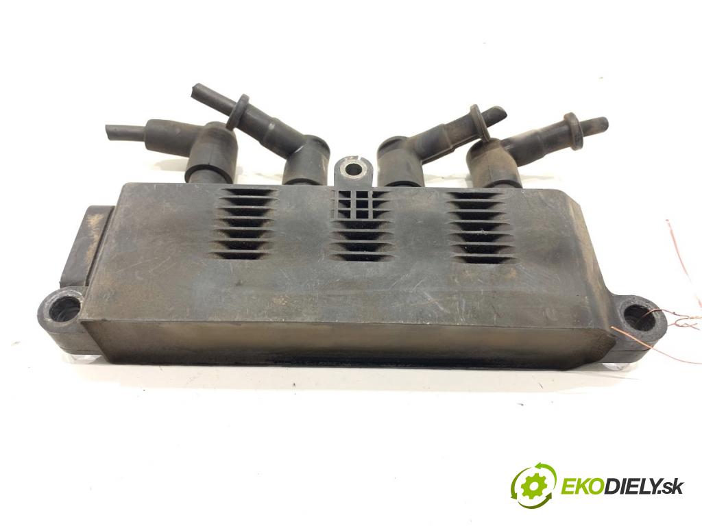 FIAT PUNTO EVO liftback 2012 51 kW 1.2 1242 cívka zapalovací 55200112 (Zapalovací cívky, moduly)