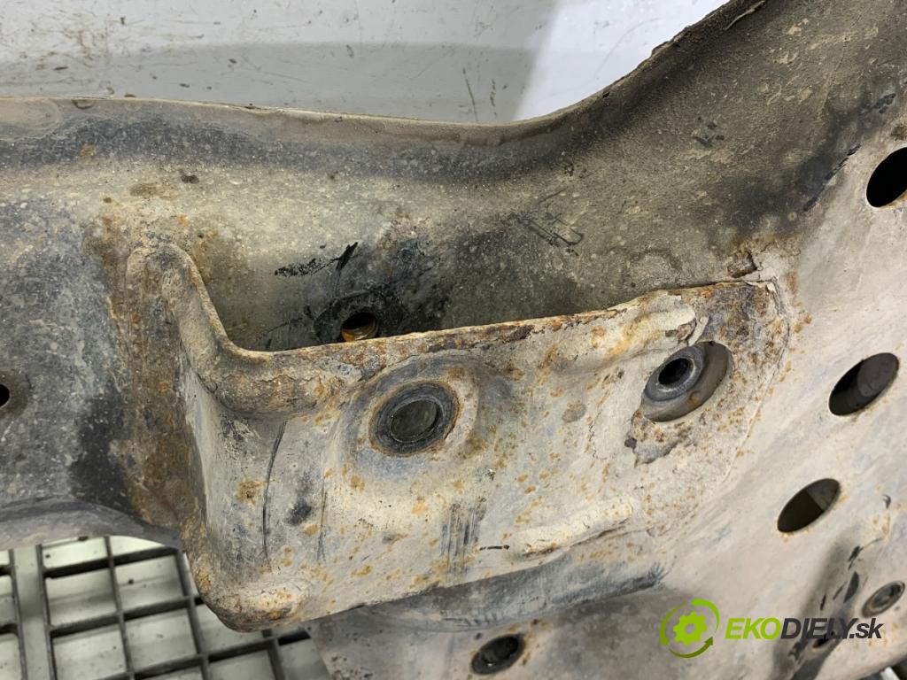 FIAT PUNTO EVO liftback 2012 51 kW 1.2 1242 Výstuha pod Motor  (Výstuhy predné)