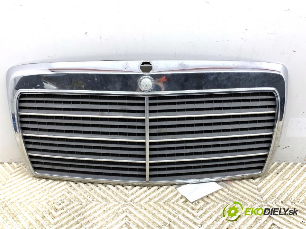 MERCEDES-BENZ W124 sedan 1992 100 kW 200 E (124.019) 1998 mřížka maska  (Mřížky (masky) chladičů)