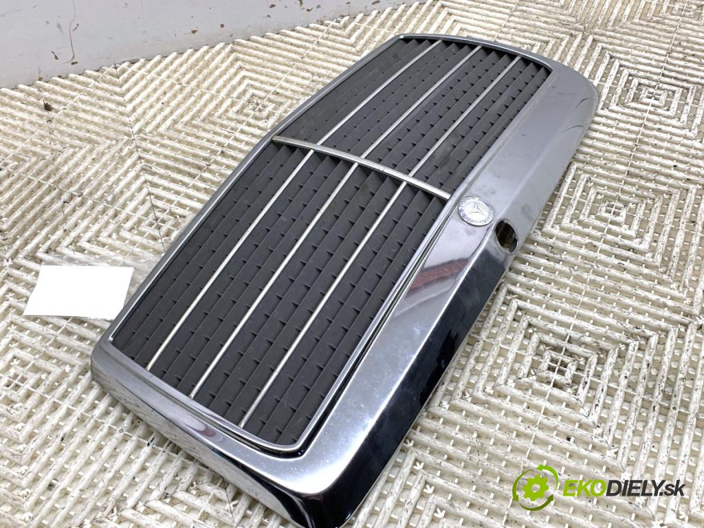 MERCEDES-BENZ W124 sedan 1992 100 kW 200 E (124.019) 1998 mřížka maska  (Mřížky (masky) chladičů)