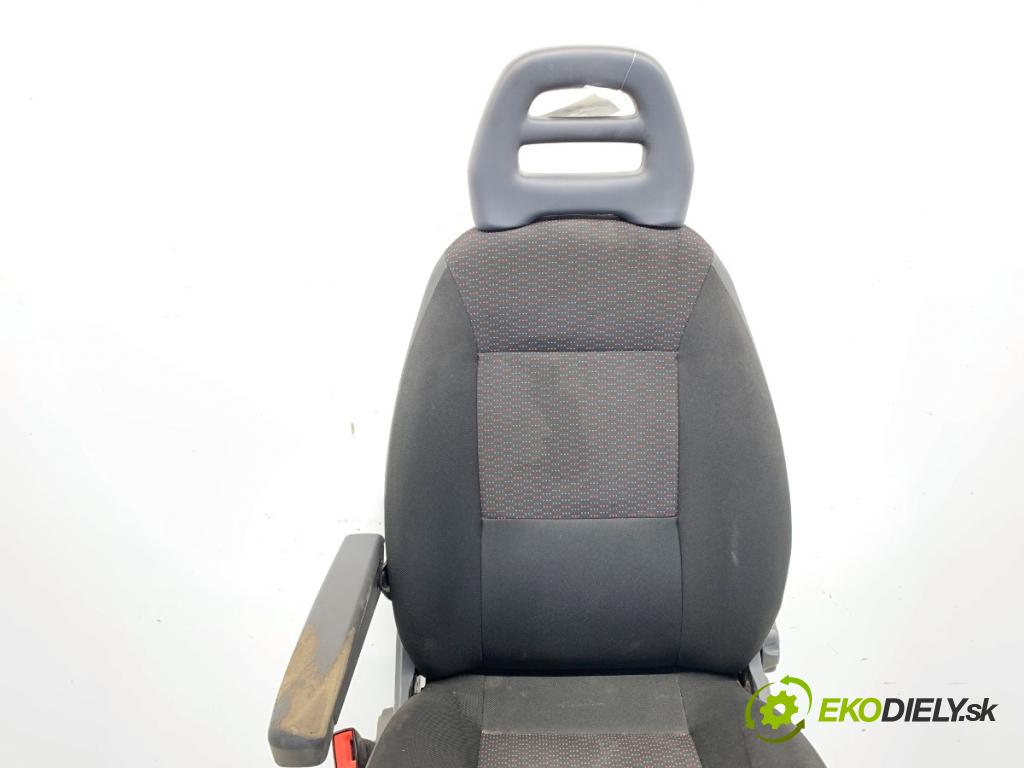 PEUGEOT BOXER II Skrzynia 2018 120 kW 2.0 BlueHDi 160 1997 Sedadlo ľavy predný